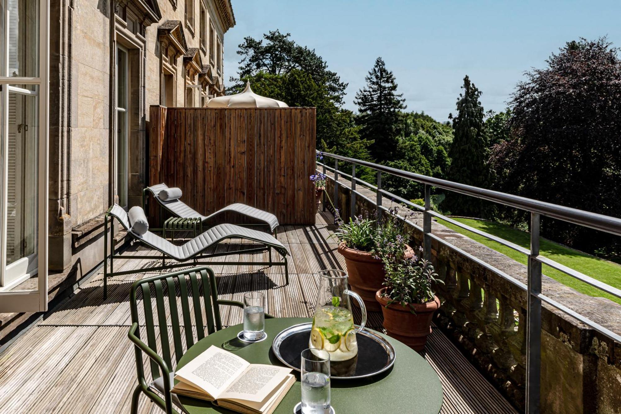 Cowley Manor Experimental