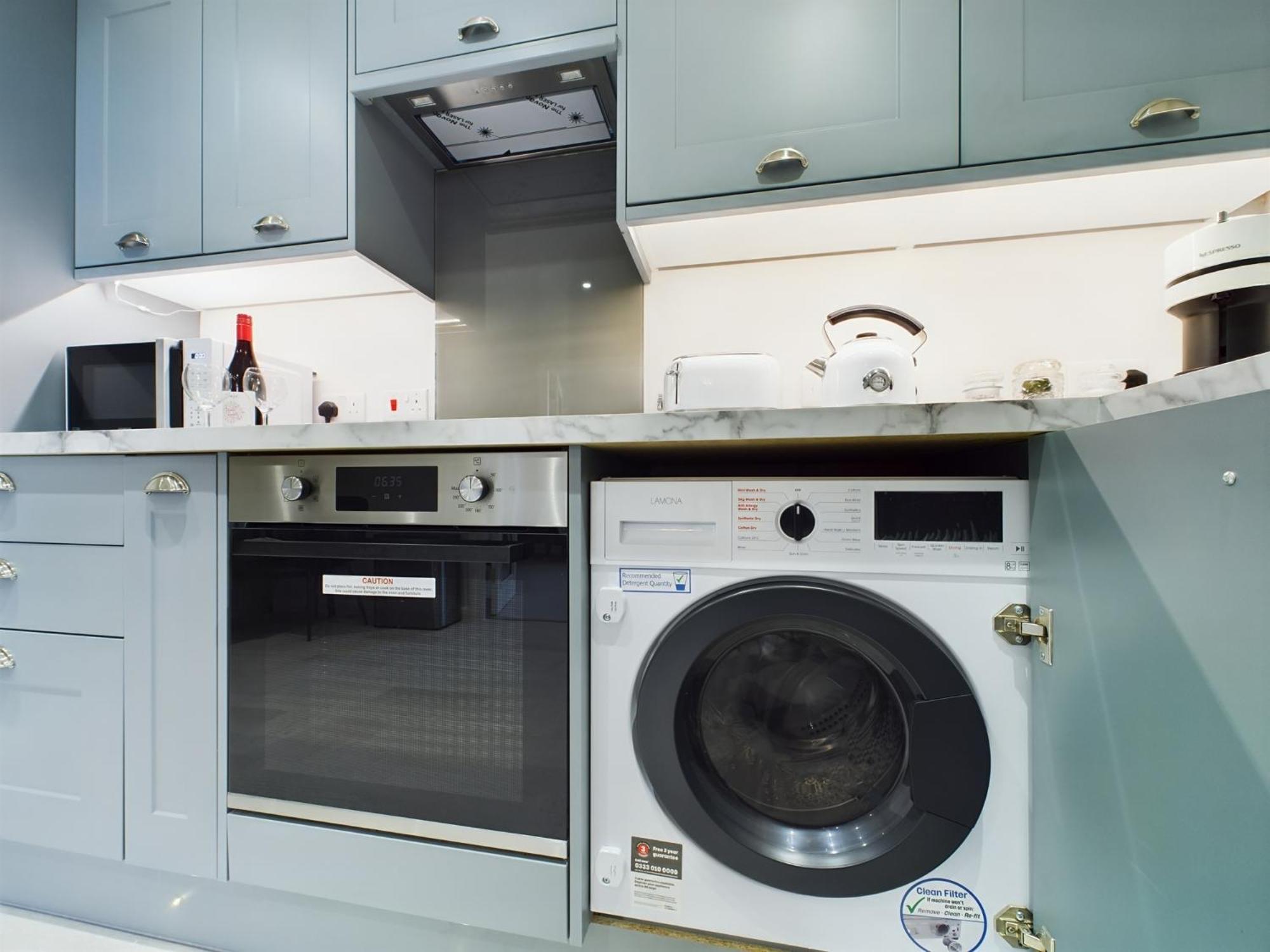 Modern Duplex Central Free Parking Wi-fi