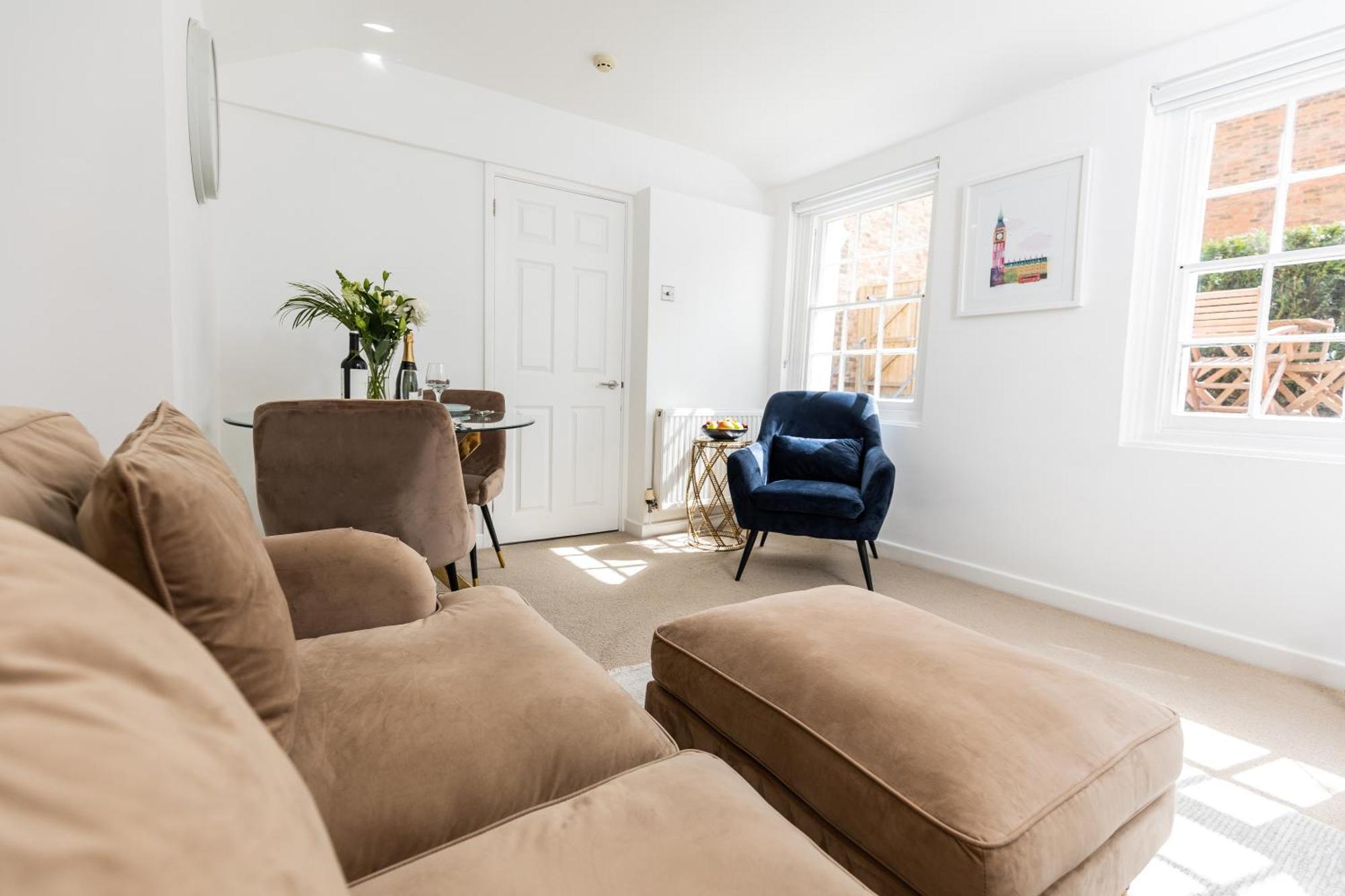 Apartment 6 Elizabeth House - By Luxury Cheltenham