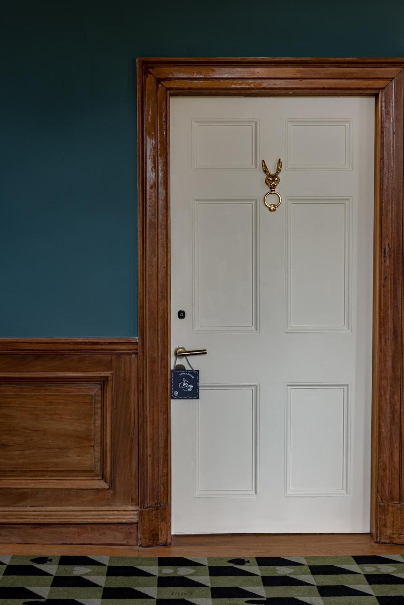 Cowley Manor Experimental 4*