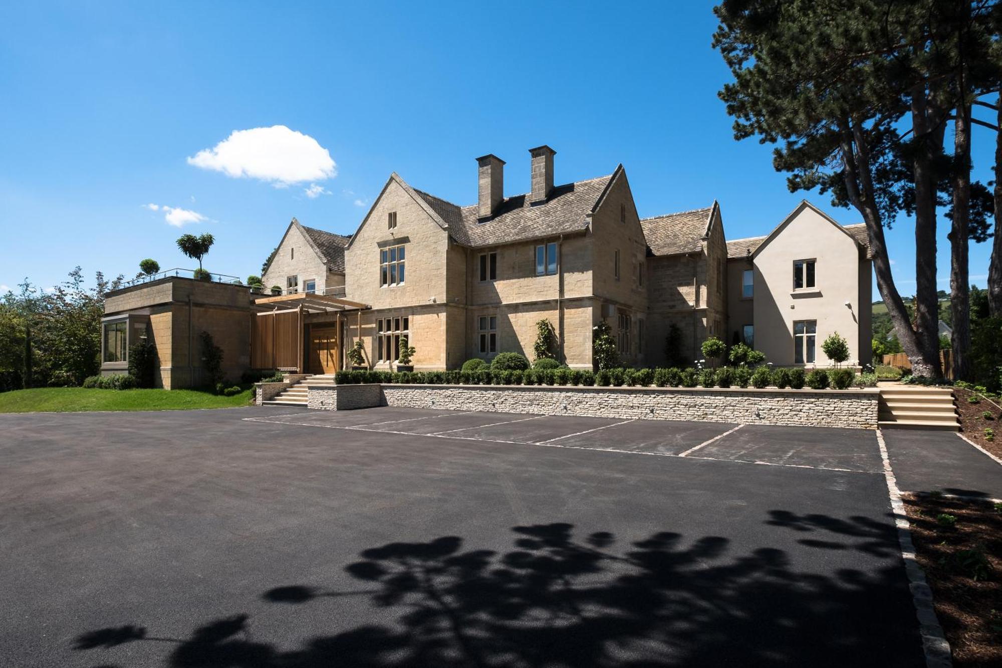The At Winchcombe By Birch Lodge