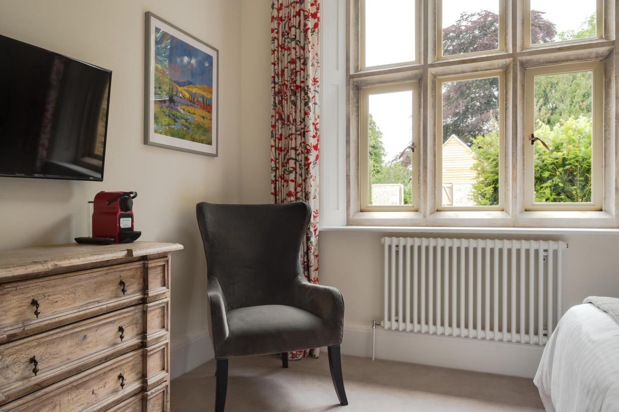 Lodge The At Winchcombe By Birch