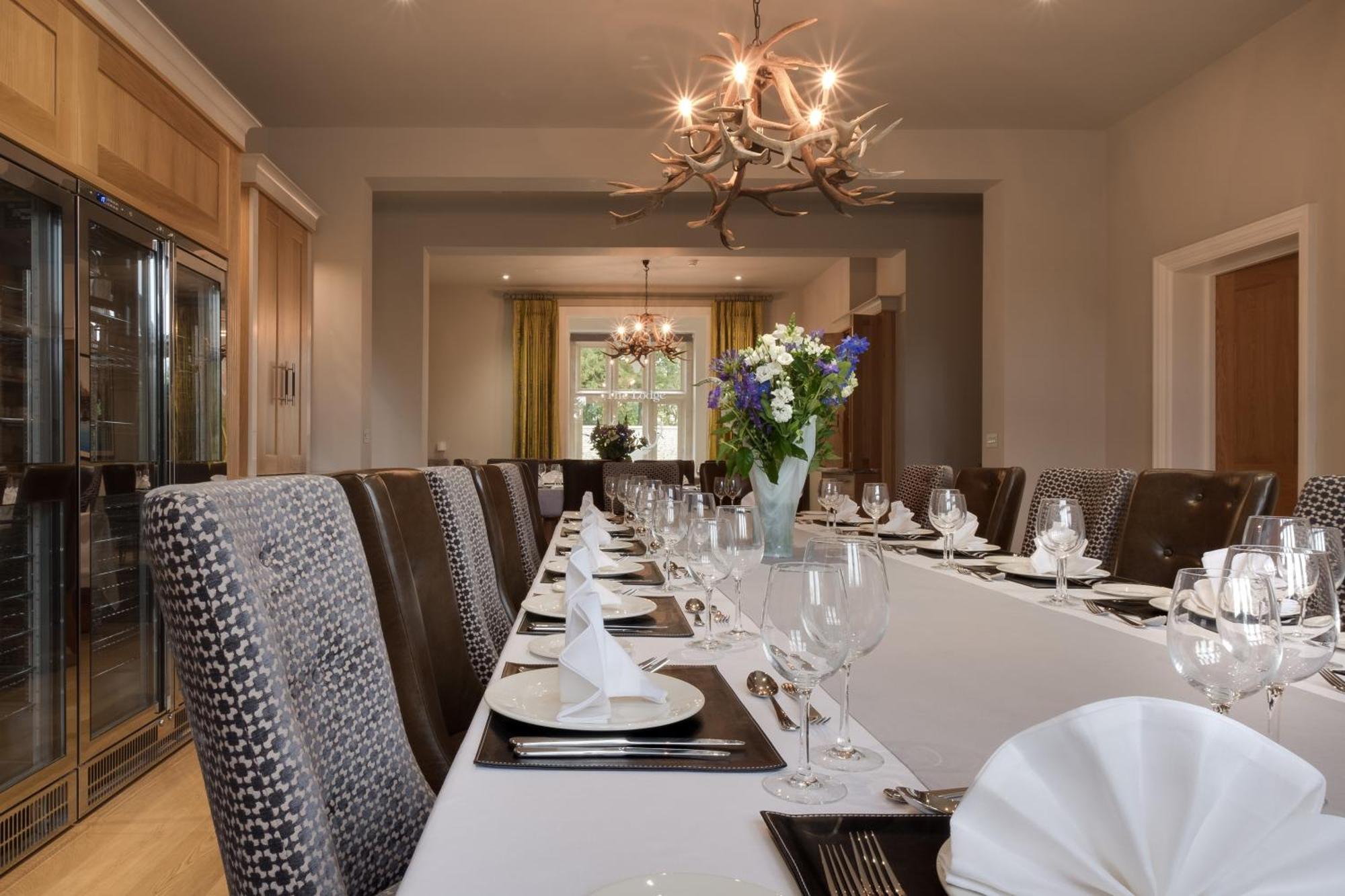 Lodge The At Winchcombe By Birch