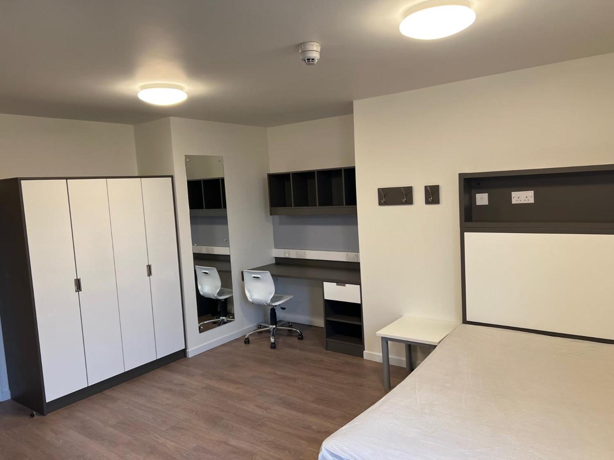 Cosy Private Ensuites And In The Heart Of Apartment Cheltenham
