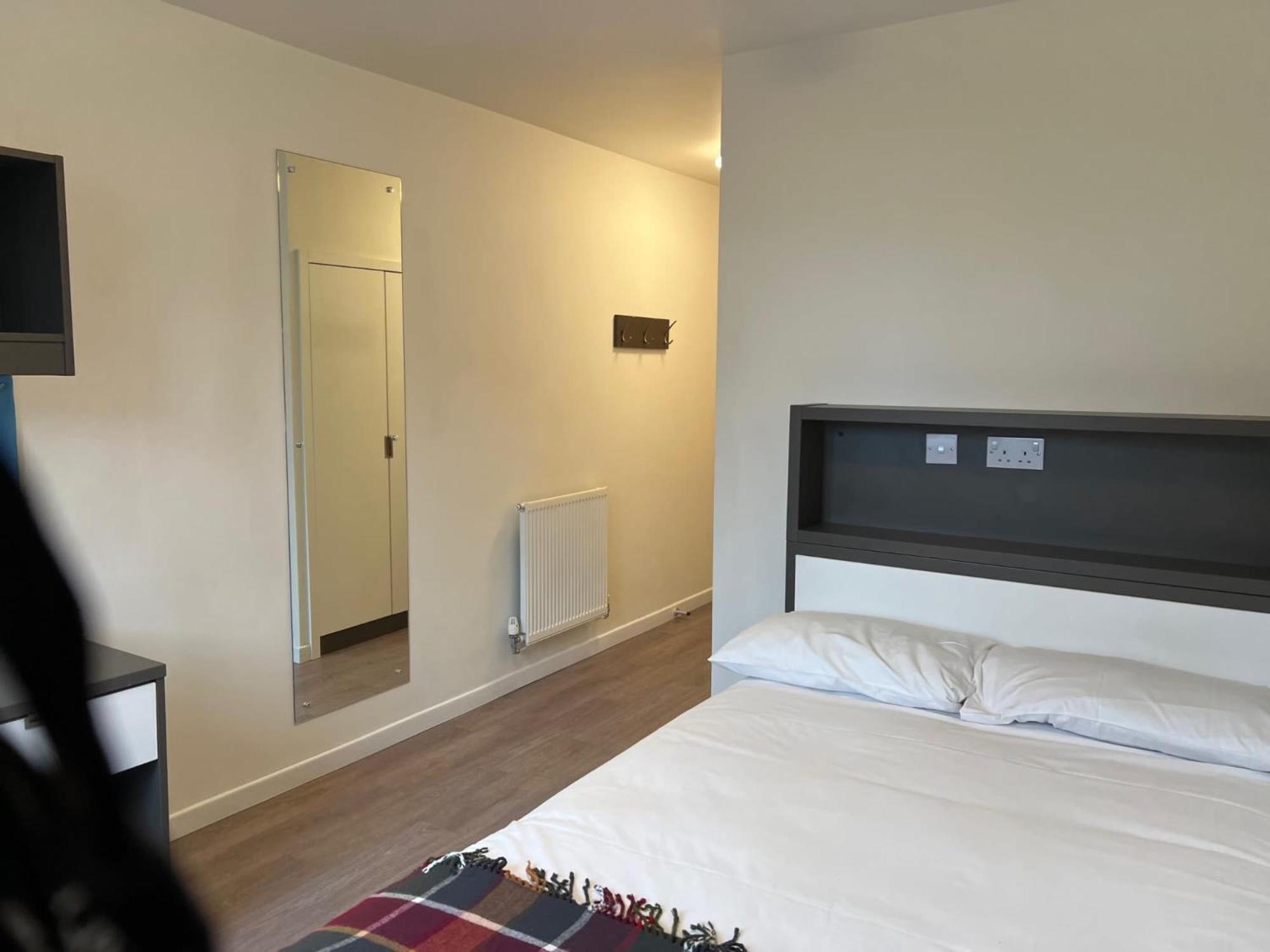 Cosy Private Ensuites And In The Heart Of Apartment