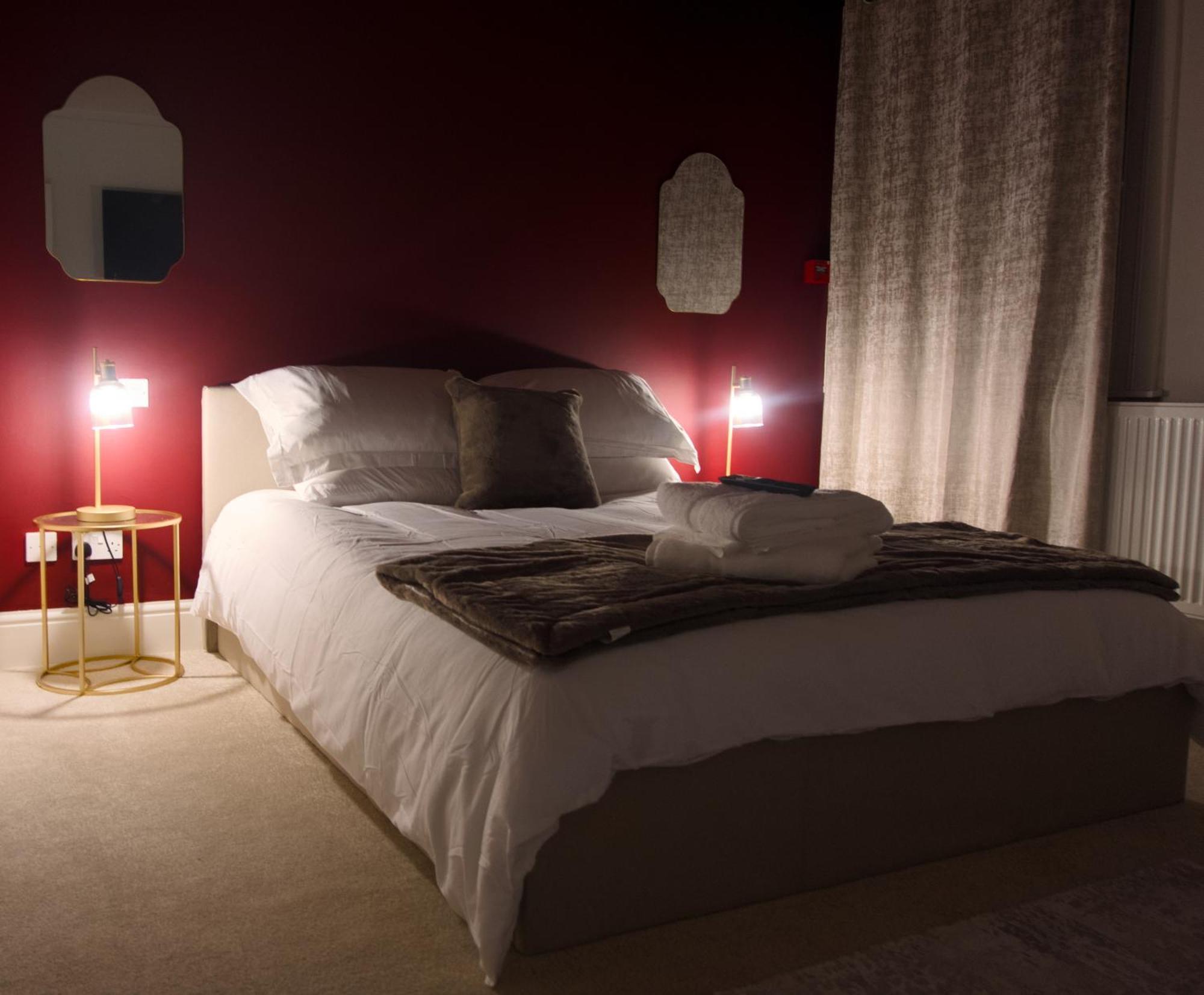 2 Bedroom - The Ruby * Cheltenham