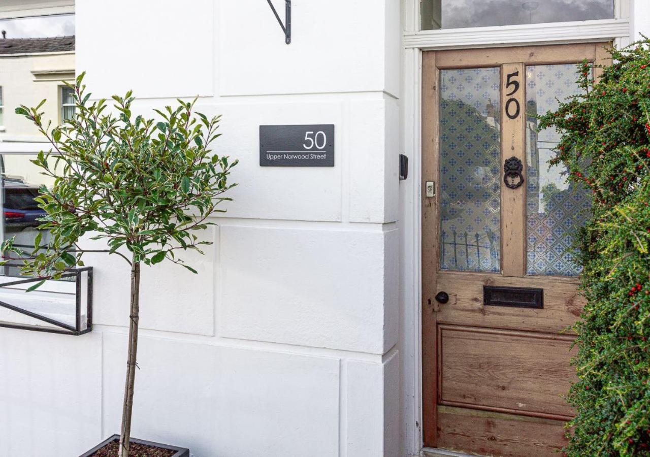 Stunning Townhouse With Large Garden - Sleeps 8!