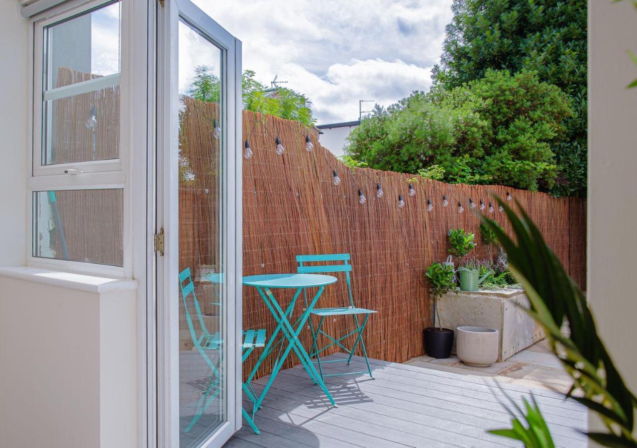 Holiday home Stunning Townhouse With Large Garden - Sleeps 8! Cheltenham