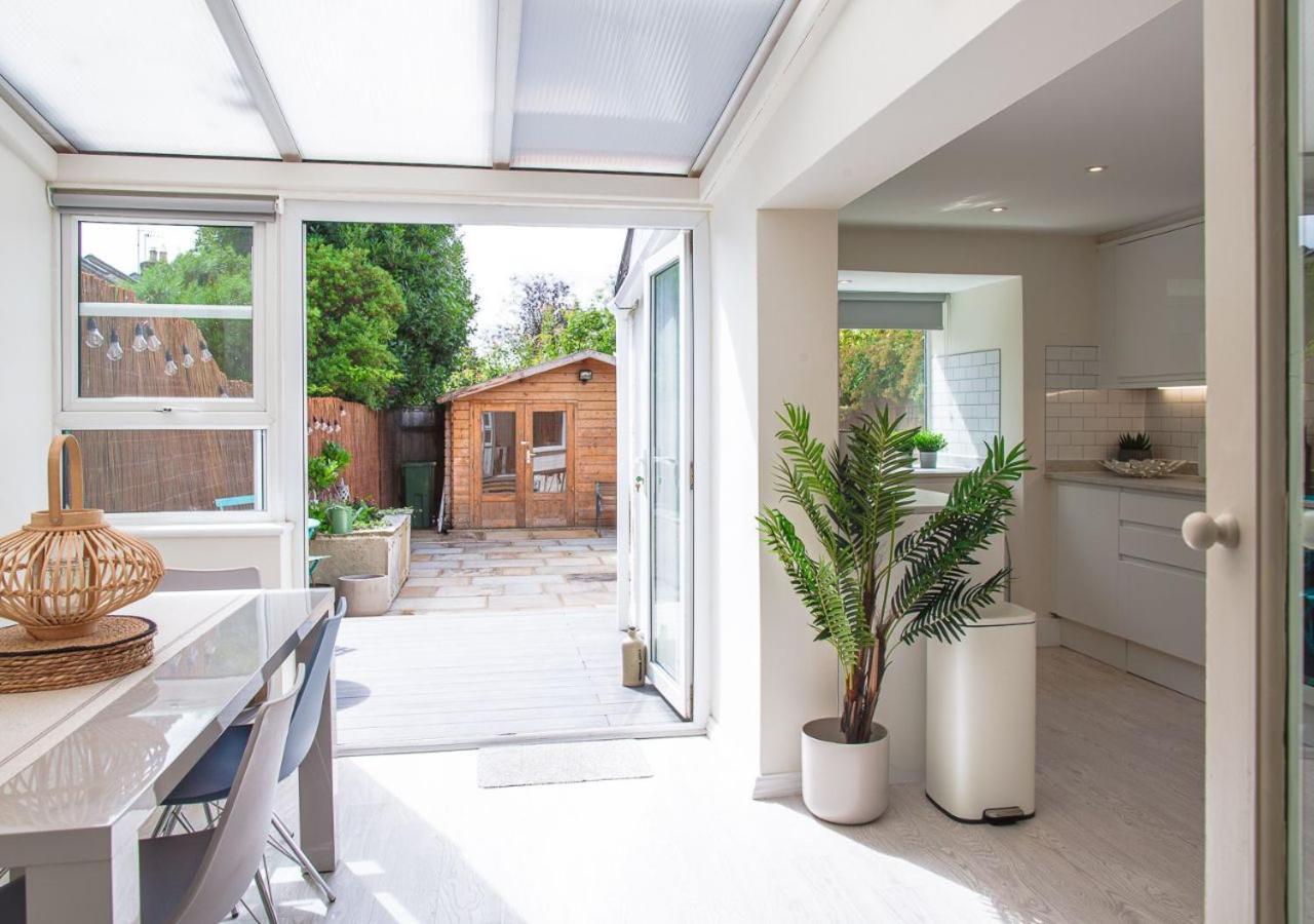 Holiday home Stunning Townhouse With Large Garden - Sleeps 8!