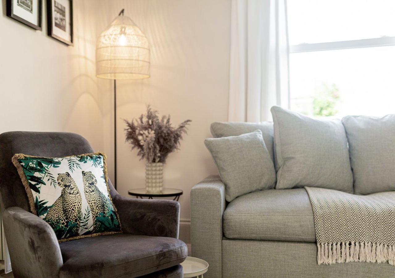 Stunning Townhouse With Large Garden - Sleeps 8! Cheltenham