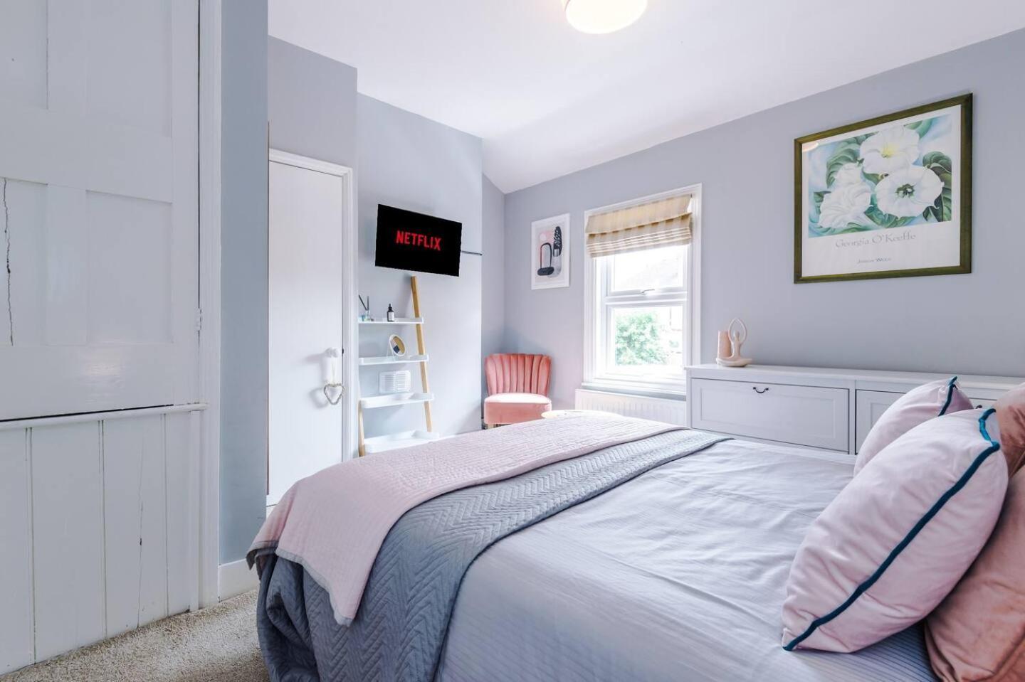 Holiday home Lovely In Cheltehnam Parking & Great Location Cheltenham