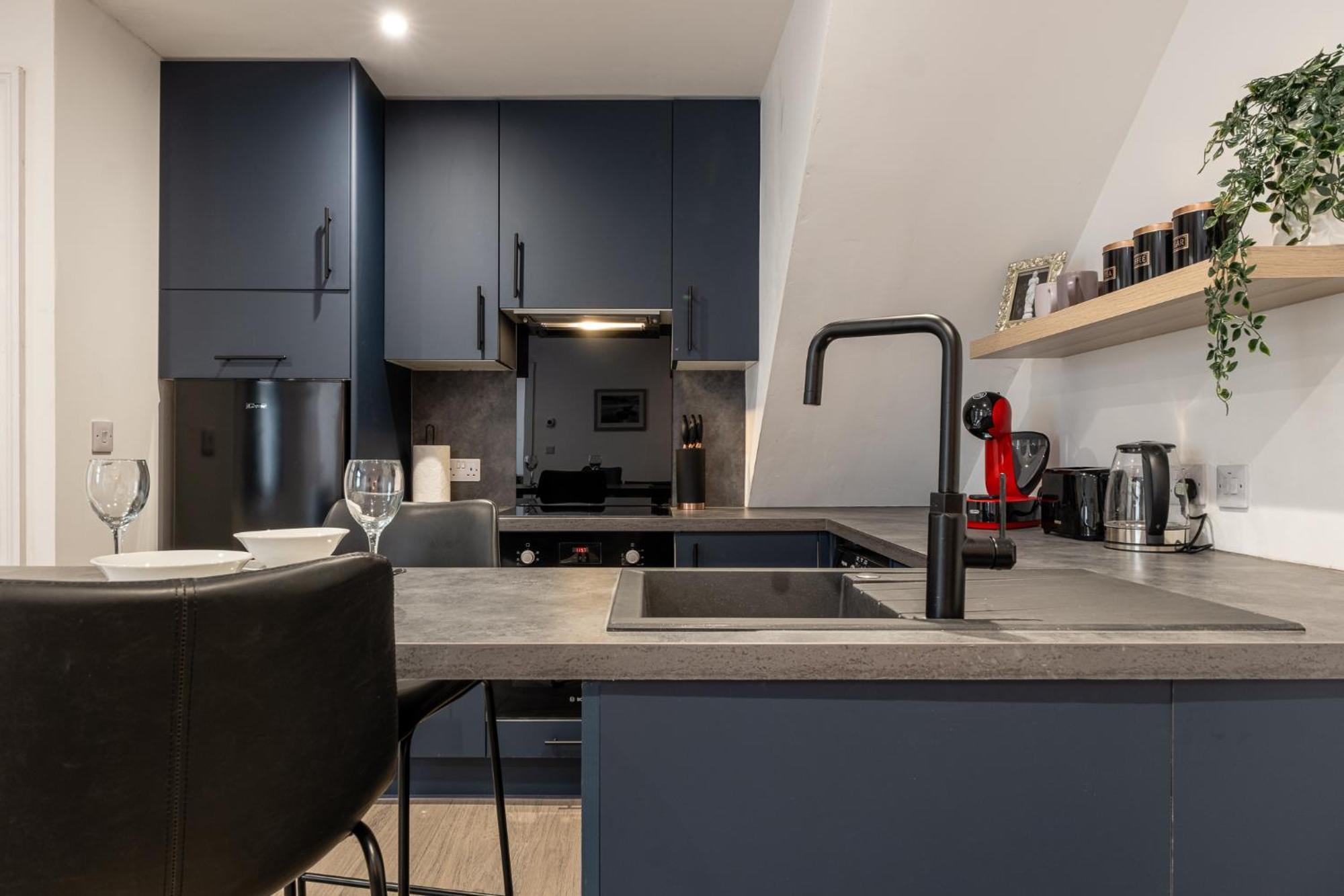 Gorgeous 1 Bed In Cheltenham! * Cheltenham
