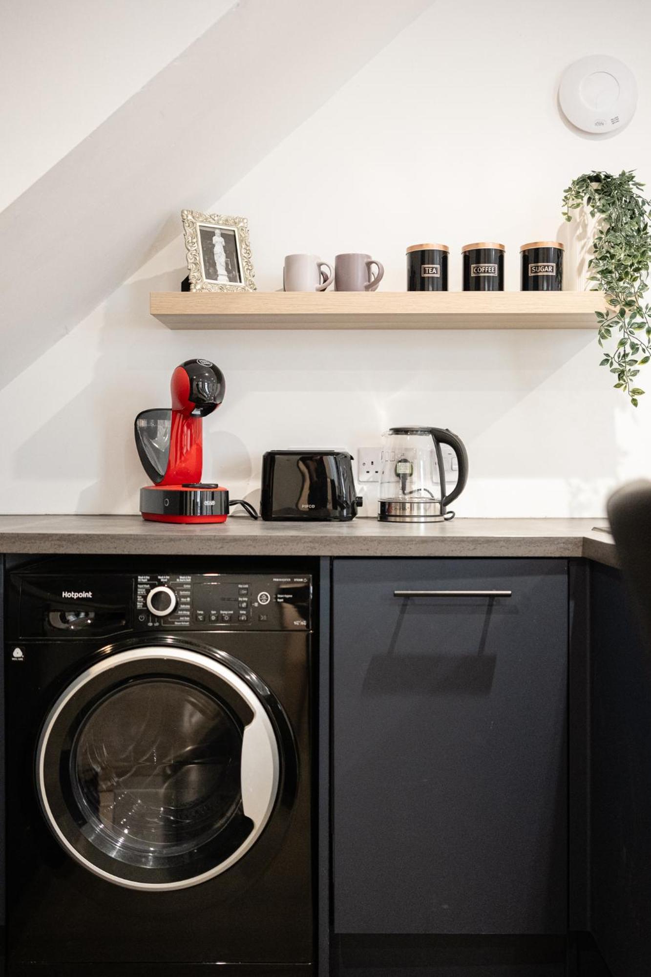 Gorgeous 1 Bed In Cheltenham! Apartment