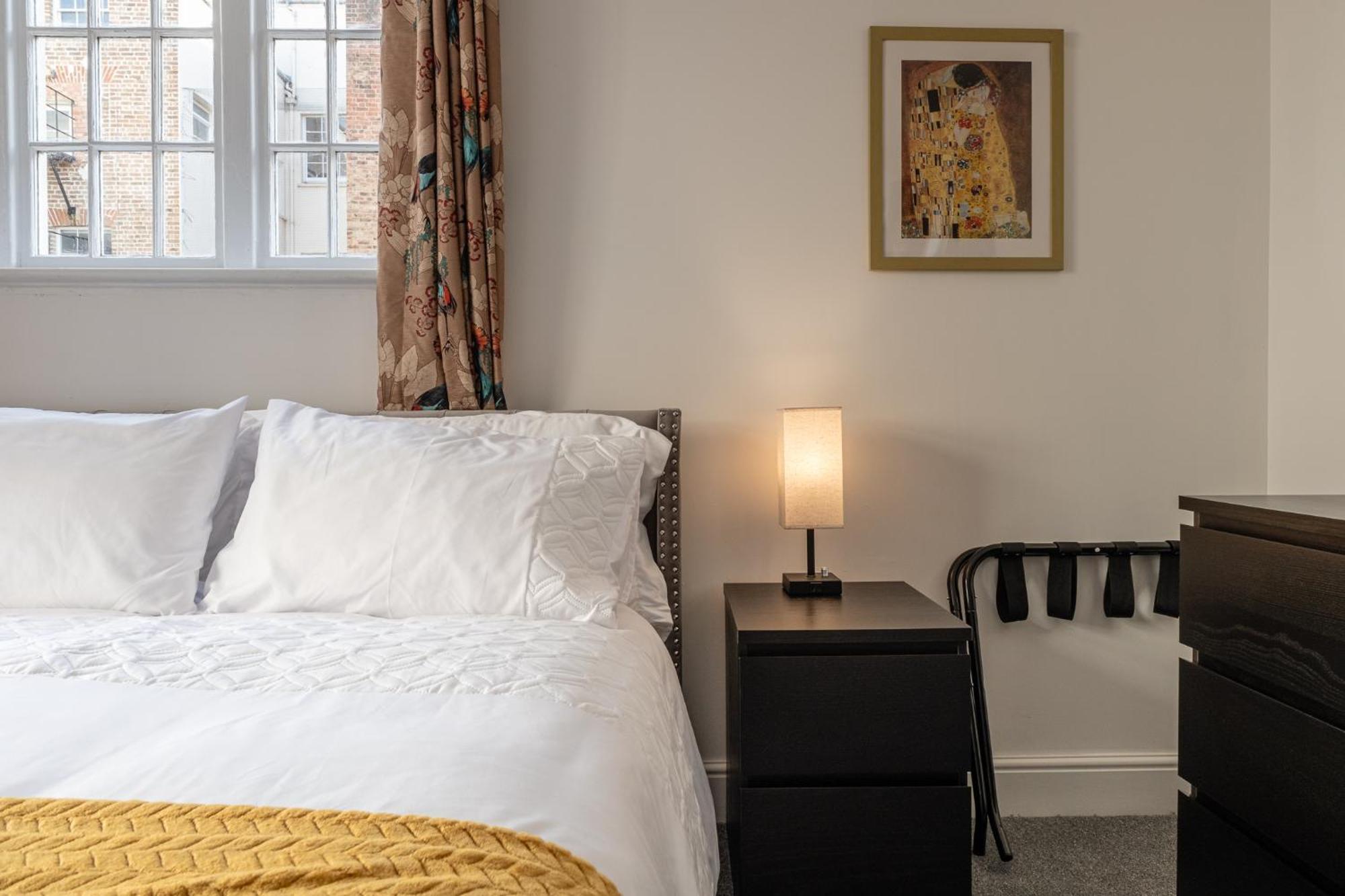 Gorgeous 1 Bed In Cheltenham! *