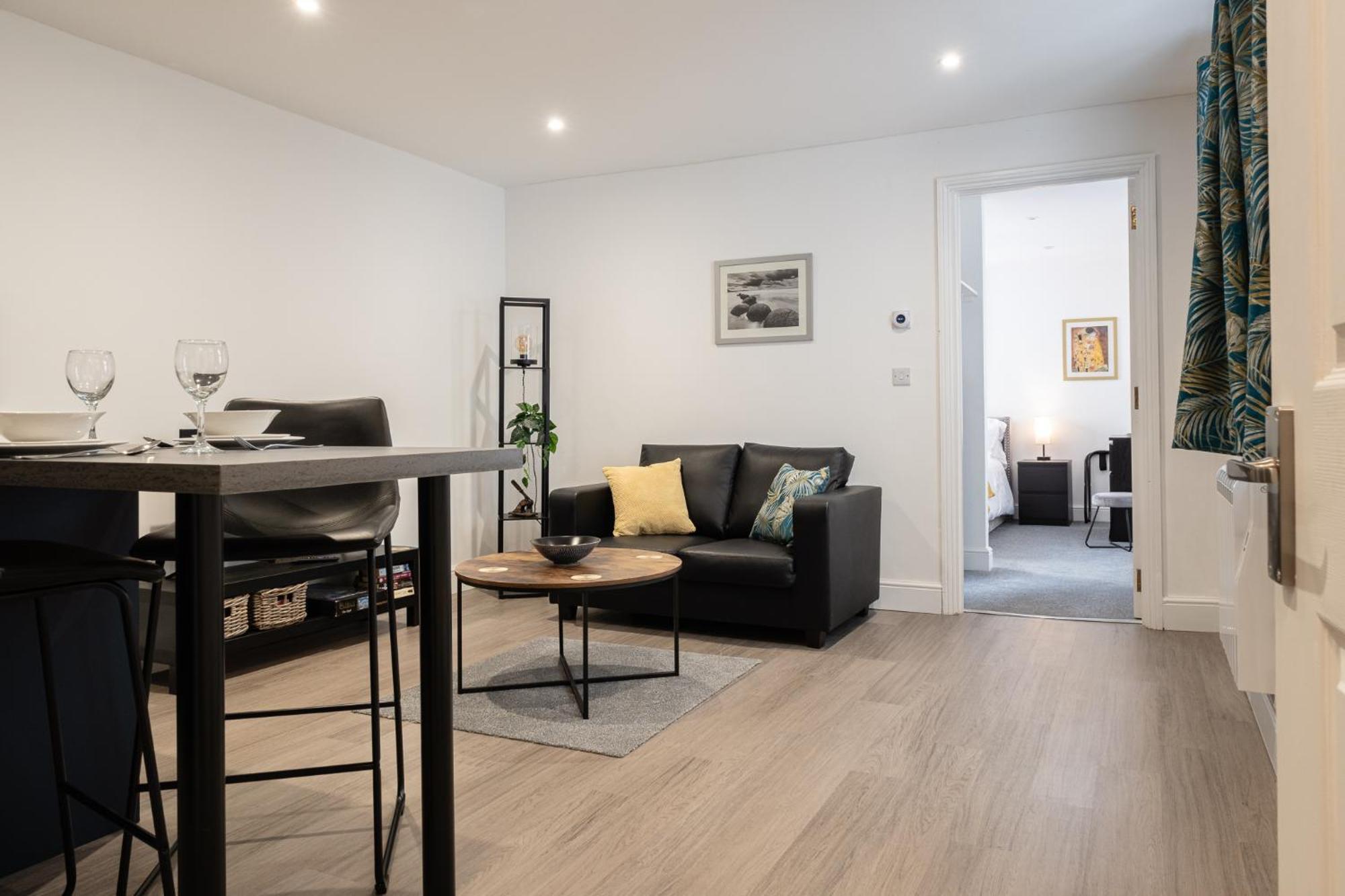 Gorgeous 1 Bed In Cheltenham! Cheltenham