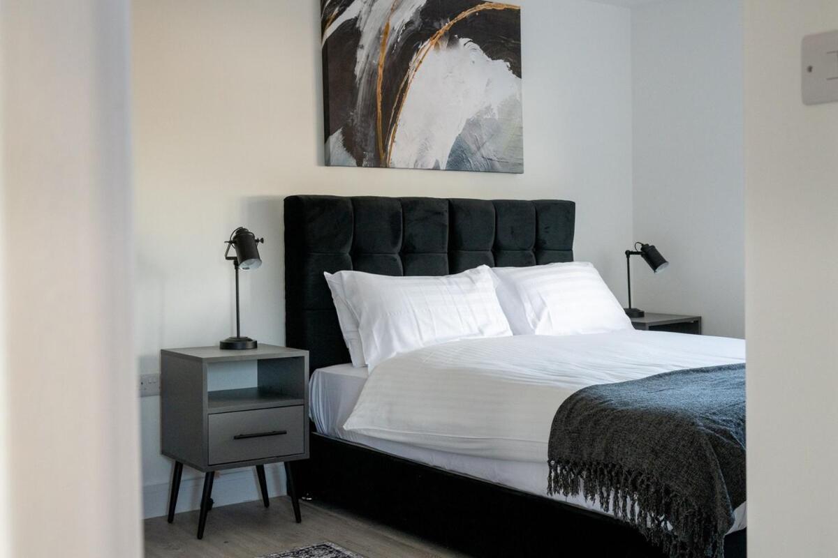 Compton House - 4 Bed * Cheltenham