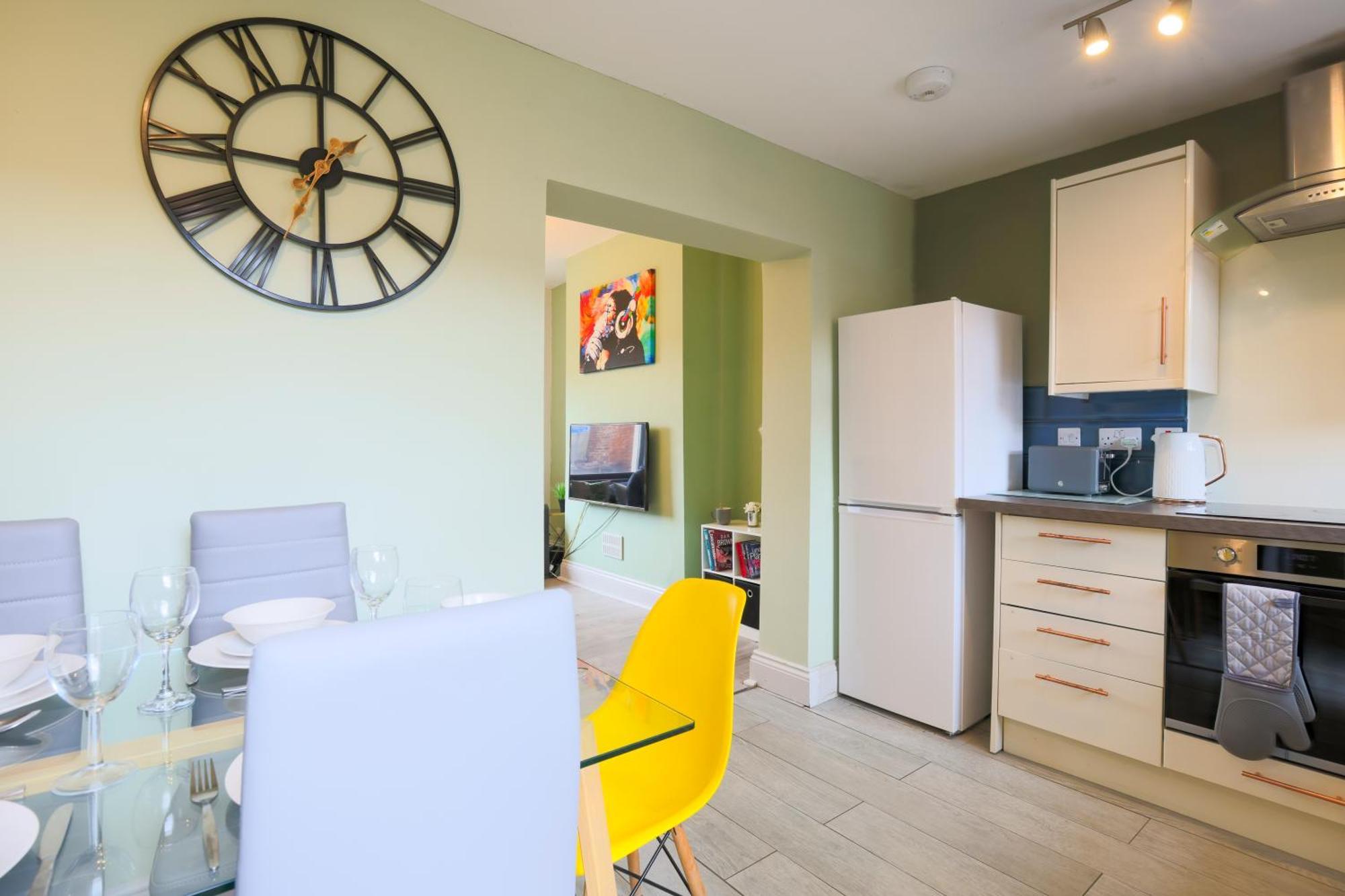 Holiday home Pittville Place - Near Town - 2 Bed - Sleeps 6