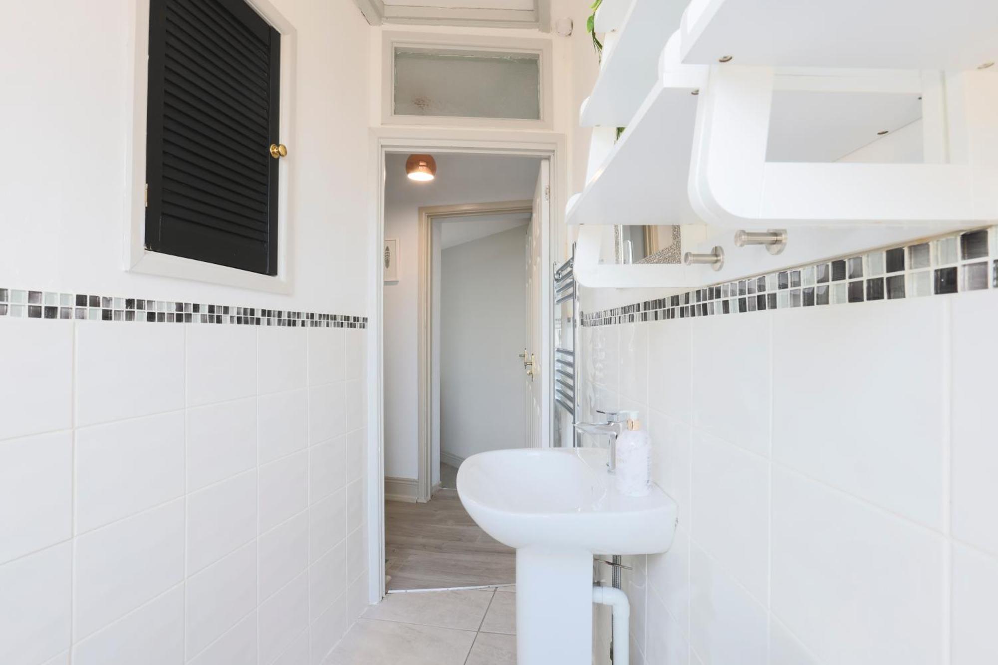 Pittville Place - Near Town - 2 Bed - Sleeps 6 * Cheltenham