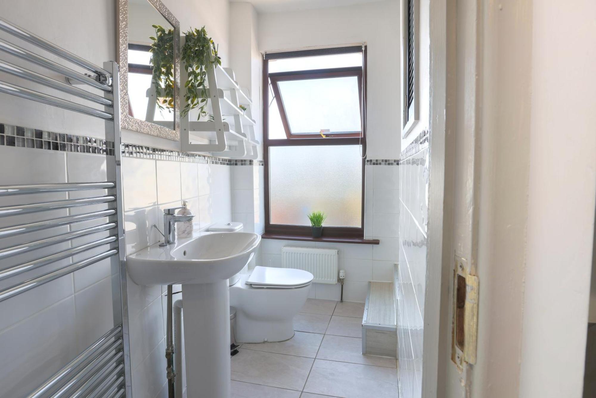 Holiday home Pittville Place - Near Town - 2 Bed - Sleeps 6 Cheltenham