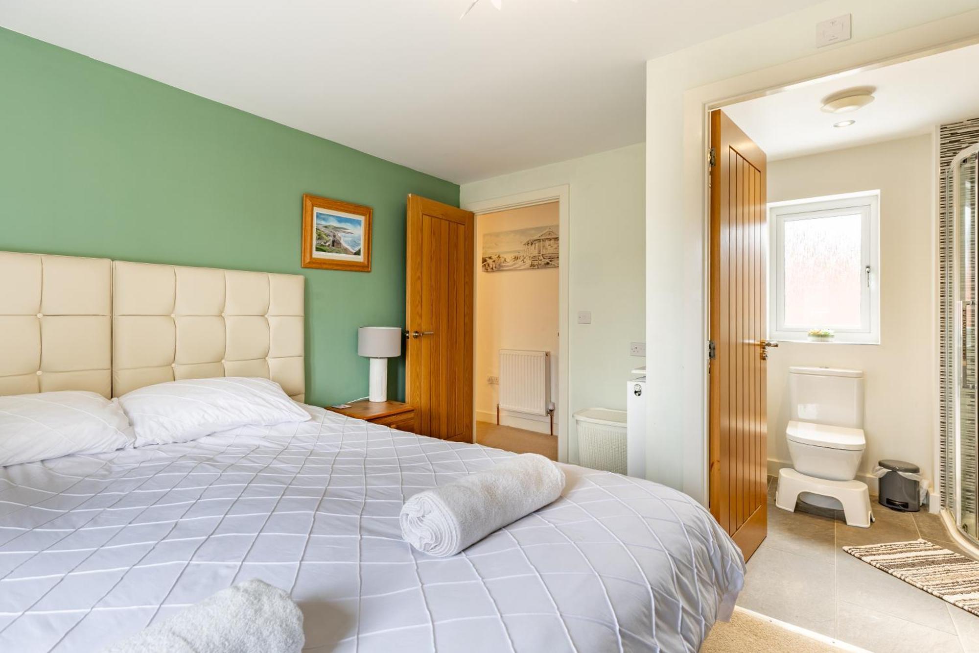The Racecourse Retreat * Cheltenham