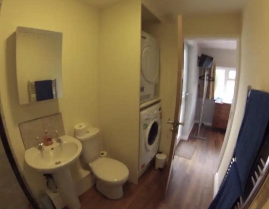 Cheltenham Studio Apartment Cheltenham