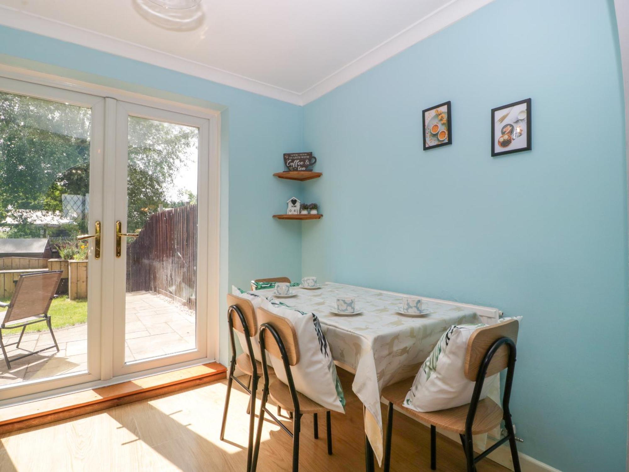 20 Honeycroft *