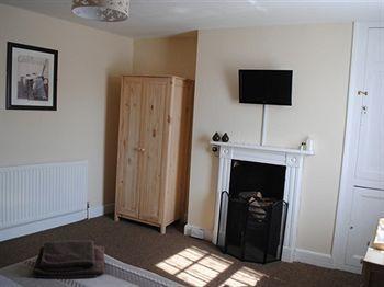 The Beaufort Arms Hotel