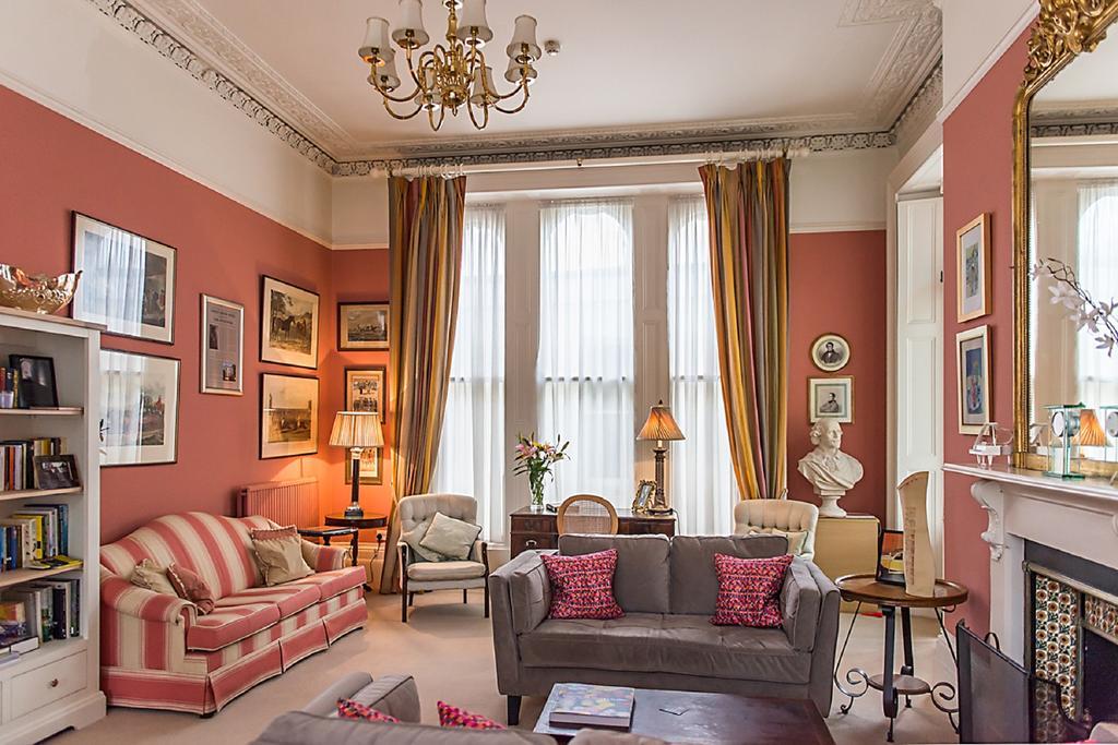 Lypiatt House Guest house 5*