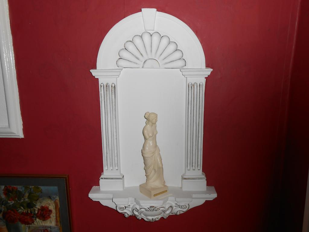 Bed & Breakfast White 4*