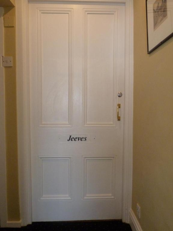 Butlers Guest house 4*