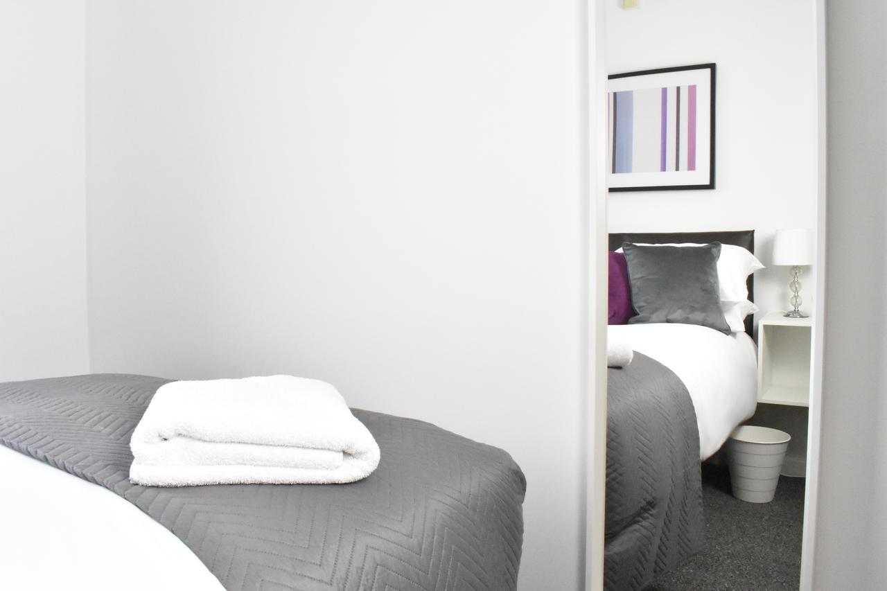 St Georges Apartments, Self Contained Units * Cheltenham