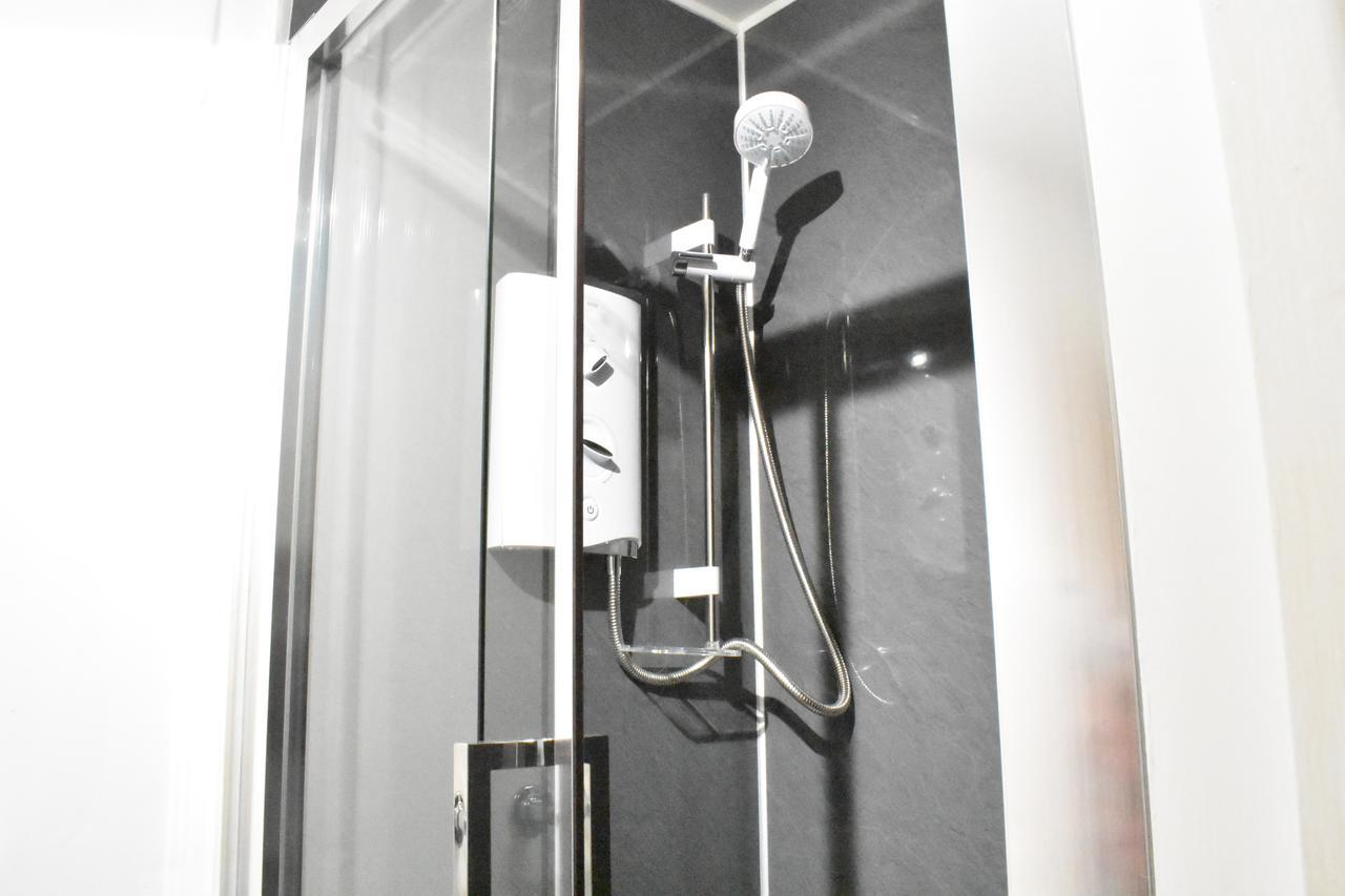 St Georges Apartments, Self Contained Units *