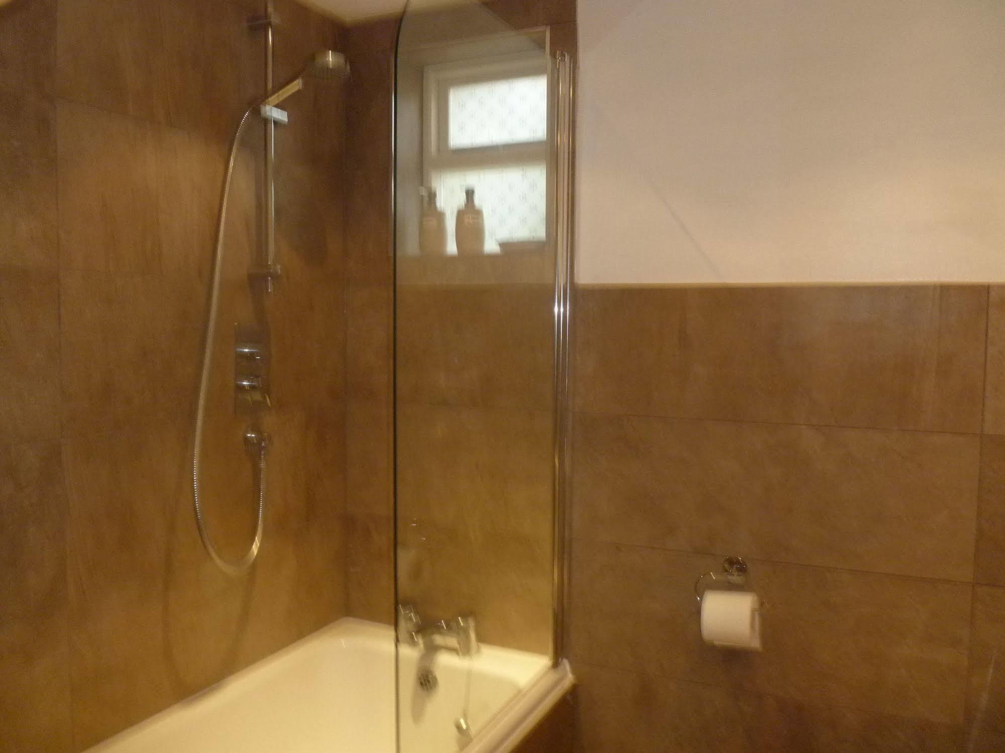 Laurel House Bed & Breakfast Cheltenham