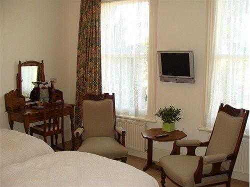 Bed & Breakfast Badger Towers