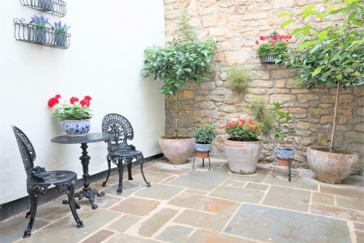 Apartment Luxury - 39 Rodney Road Cheltenham
