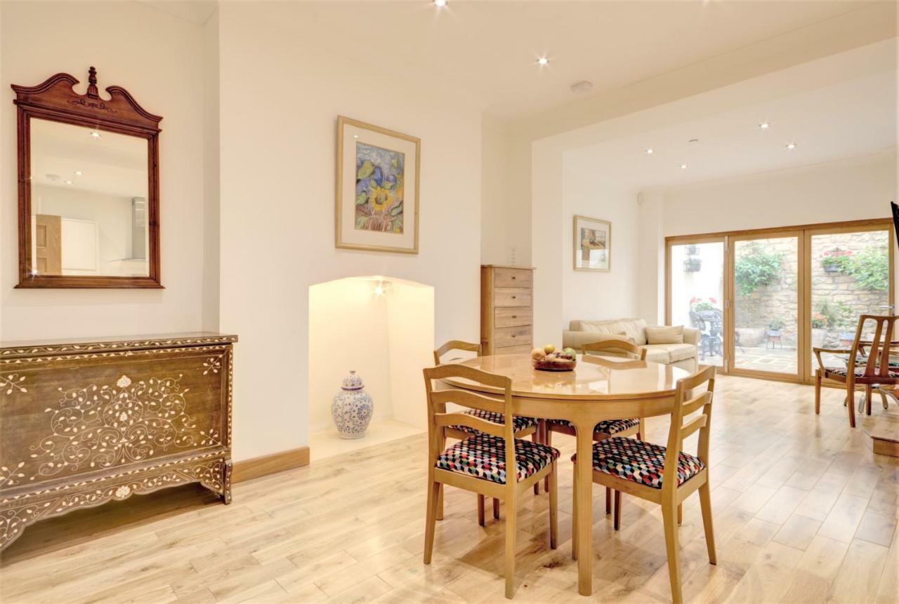 Luxury - 39 Rodney Road *