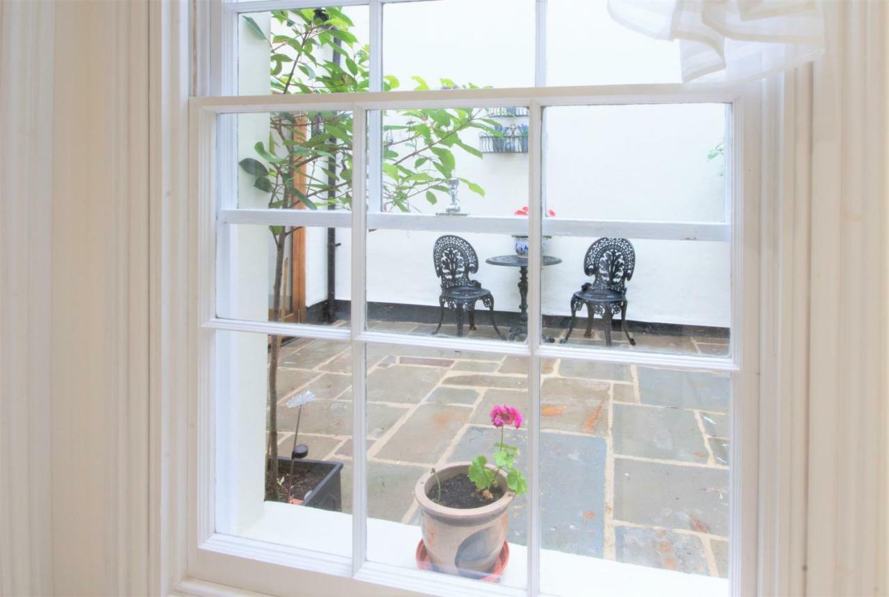 Luxury - 39 Rodney Road Apartment Cheltenham