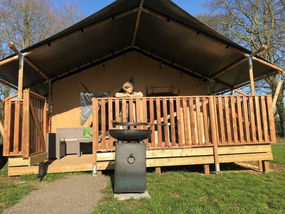 Luxury tent Lapwing Safari Tent Cheltenham