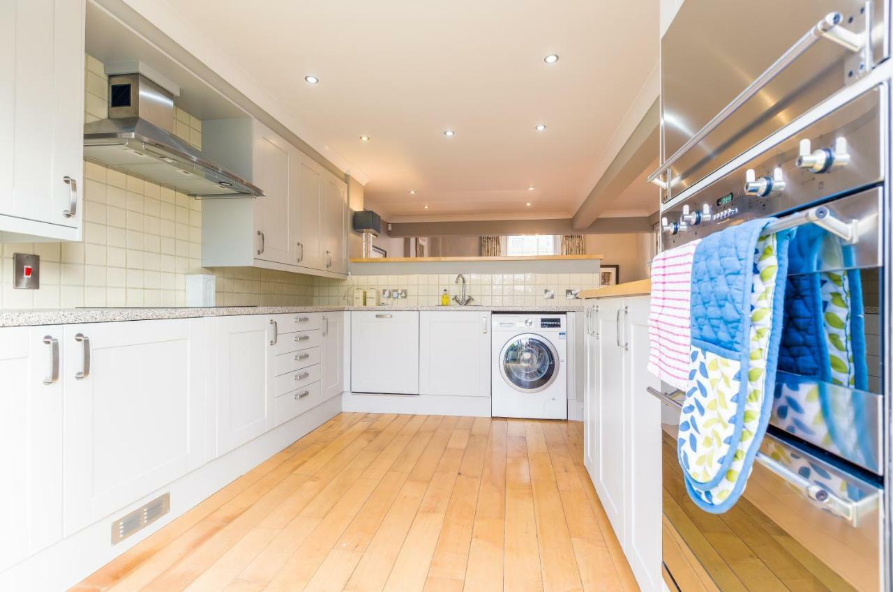 Apartment Luxury - 10 Royal Parade Cheltenham