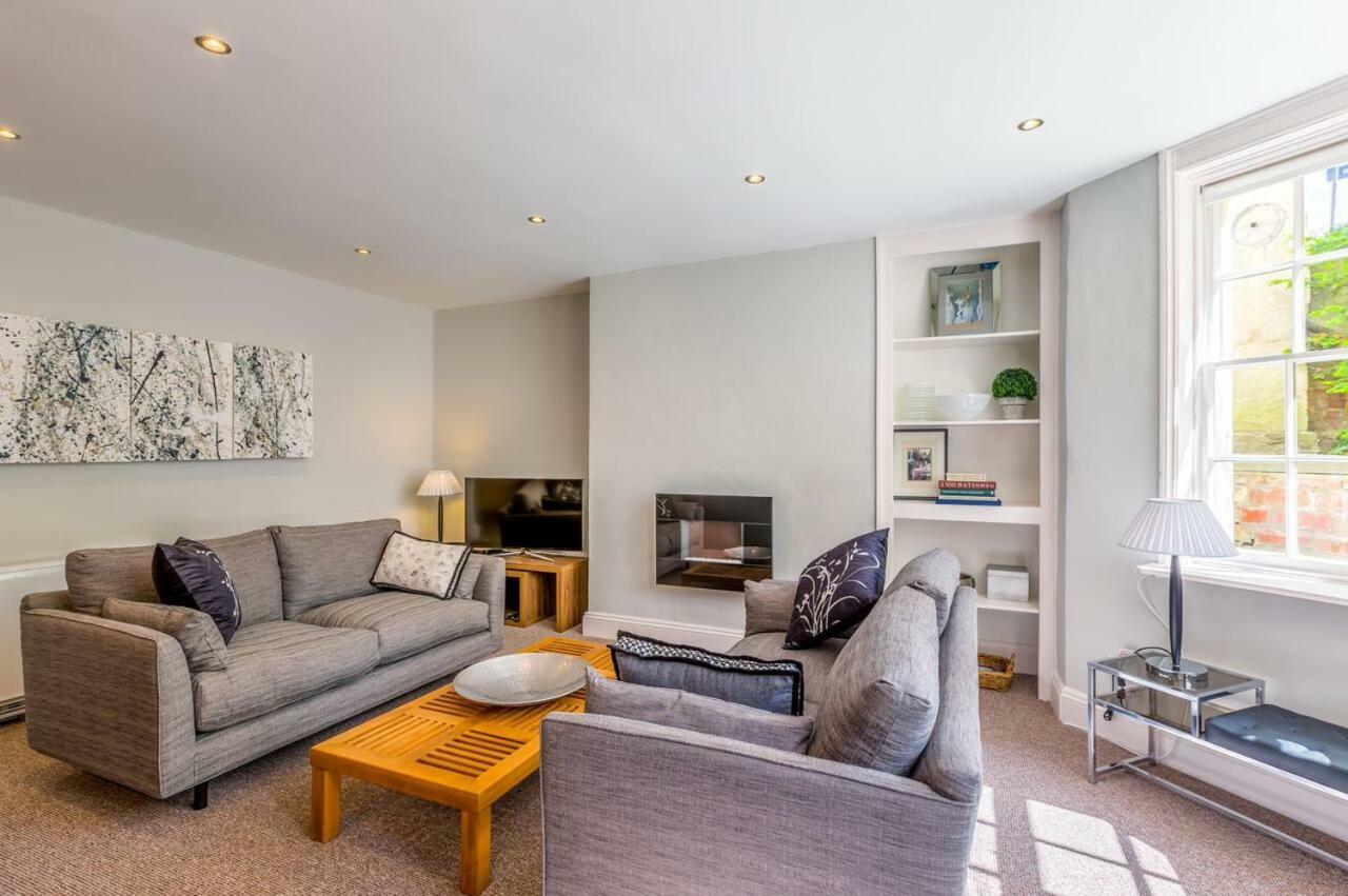 Luxury - 22 Garden Flat *